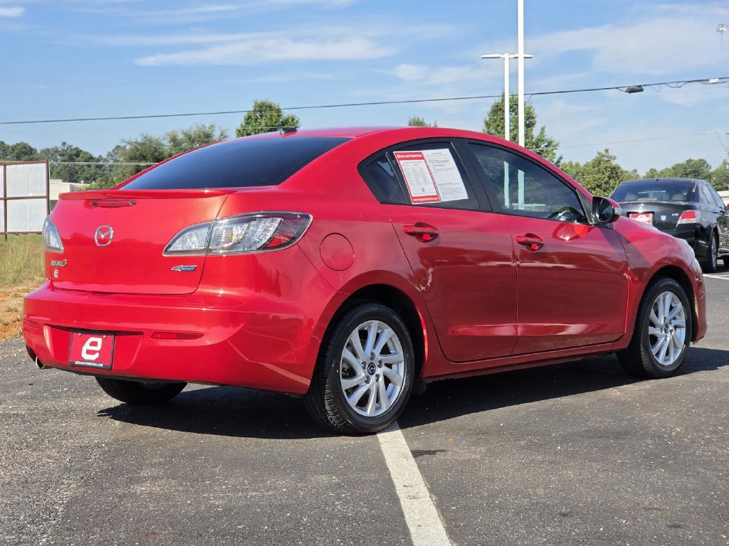 Used 2013 MAZDA MAZDA3 i Grand Touring w/ Tech Pkg FWD image 8