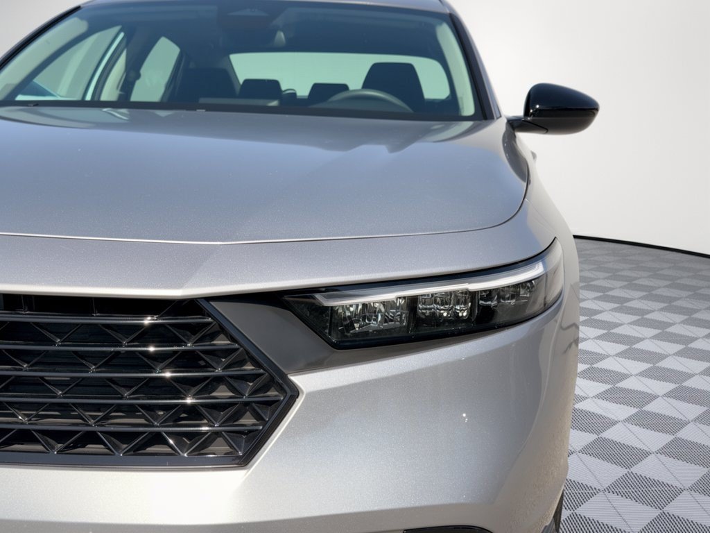 Certified 2025 Honda Accord SE image 12