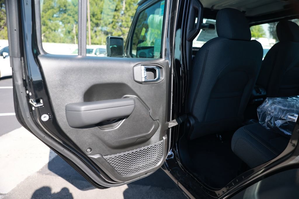 New 2026 Jeep Wrangler Unlimited Sport AWD/4WD image 32