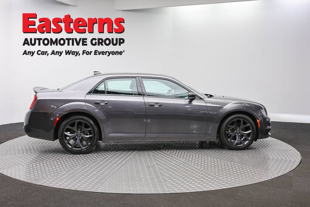 Used 2023 Chrysler 300 S RWD image 4