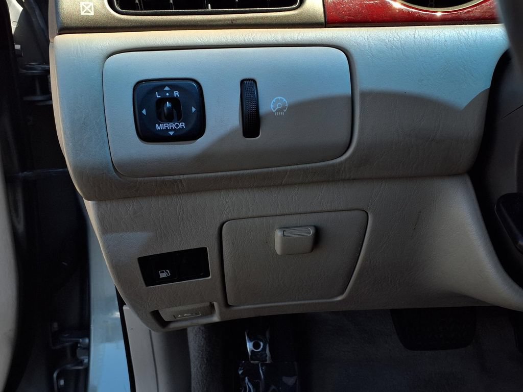 Used 2004 Lexus ES 330 FWD image 13