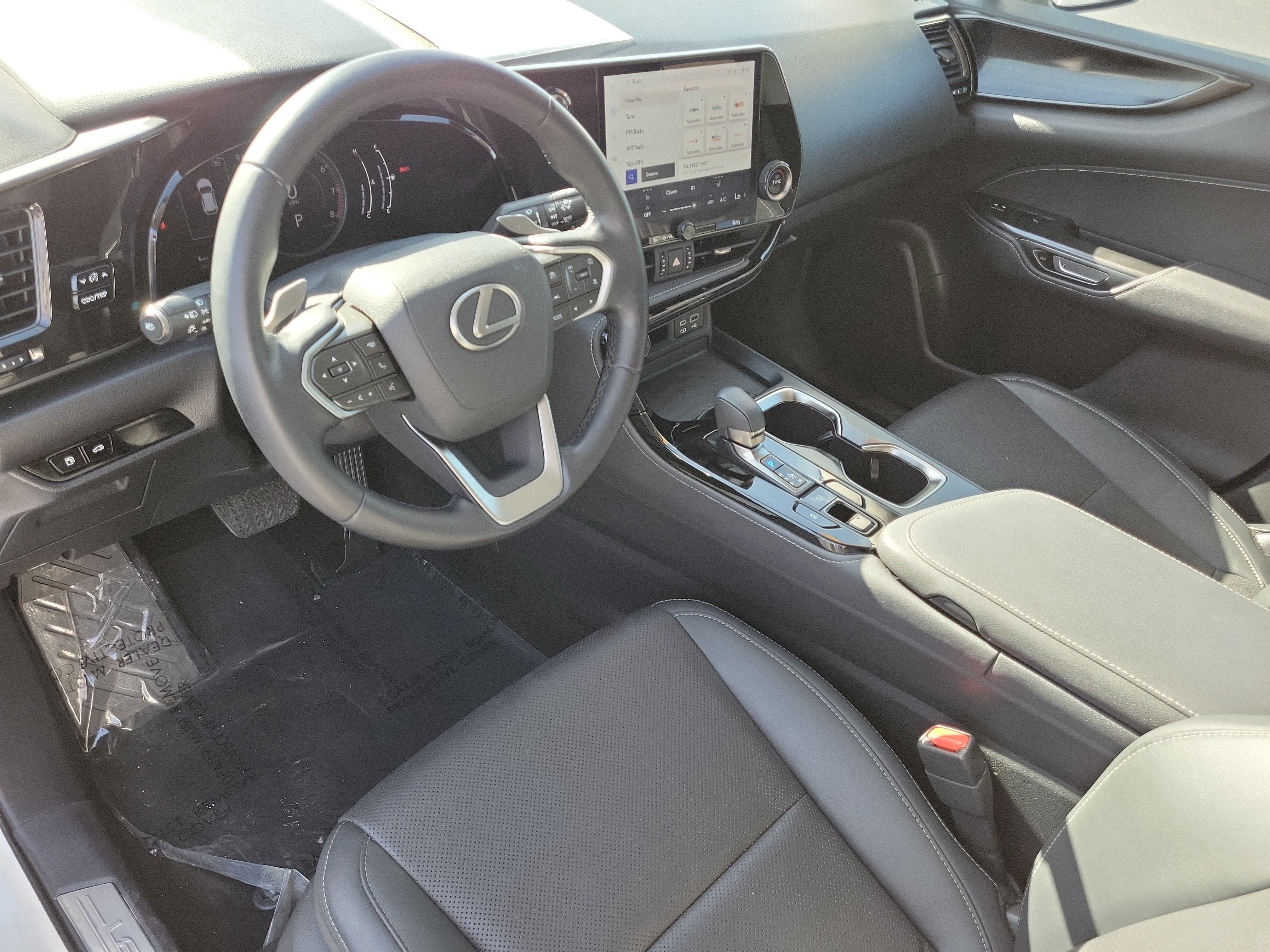Used 2023 Lexus NX 250 FWD w/ Towing Package (2000 Lbs) image 22