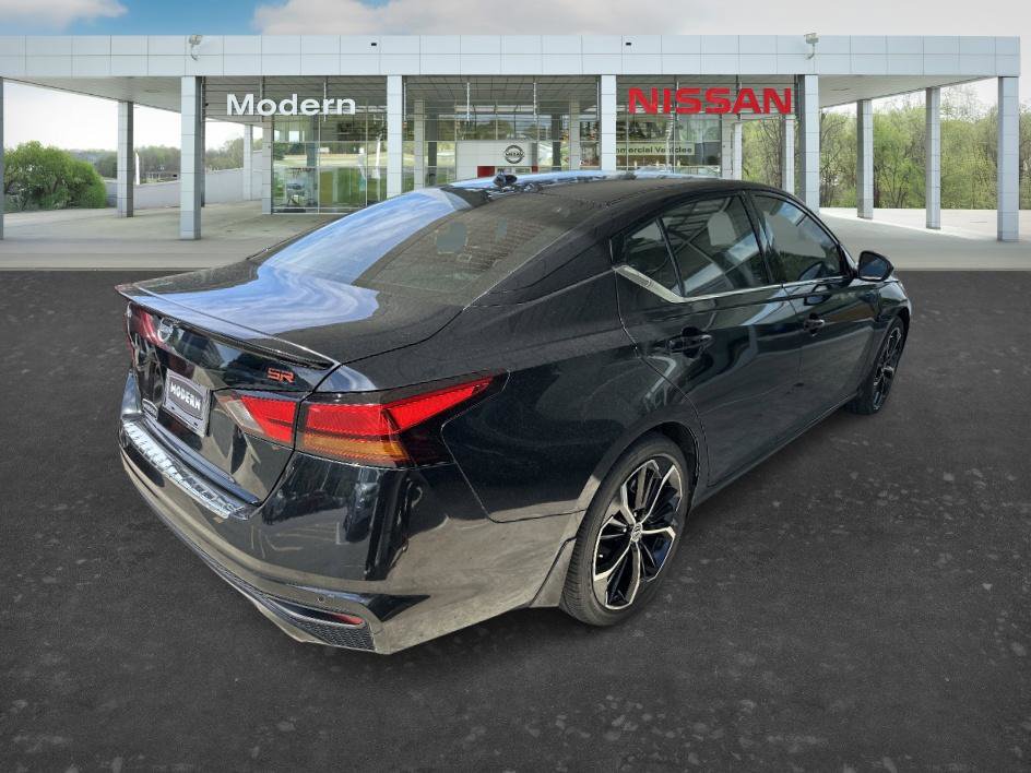 Certified 2023 Nissan Altima 2.5 SR FWD image 5