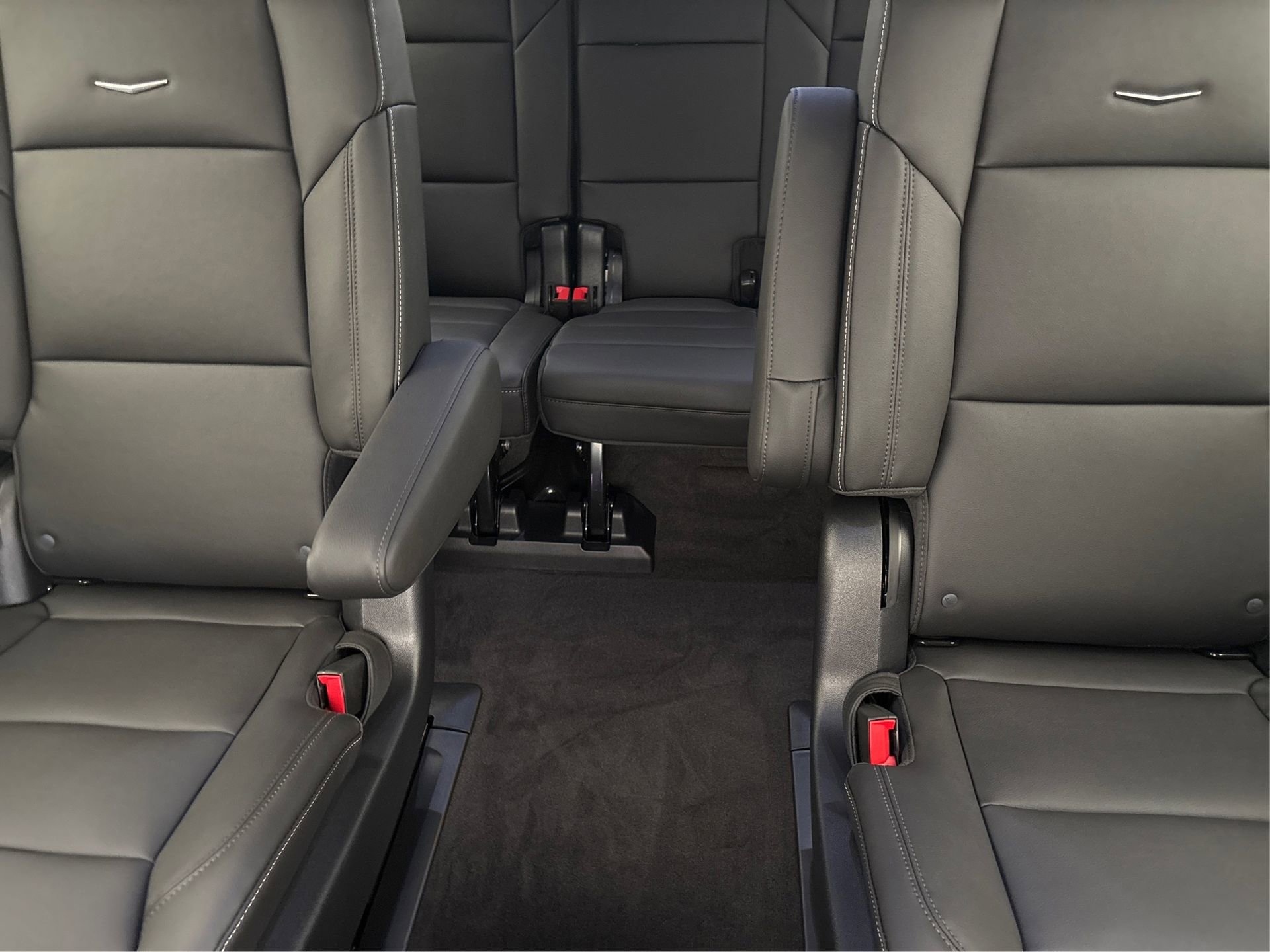 New 2025 Cadillac Escalade ESV Luxury image 17