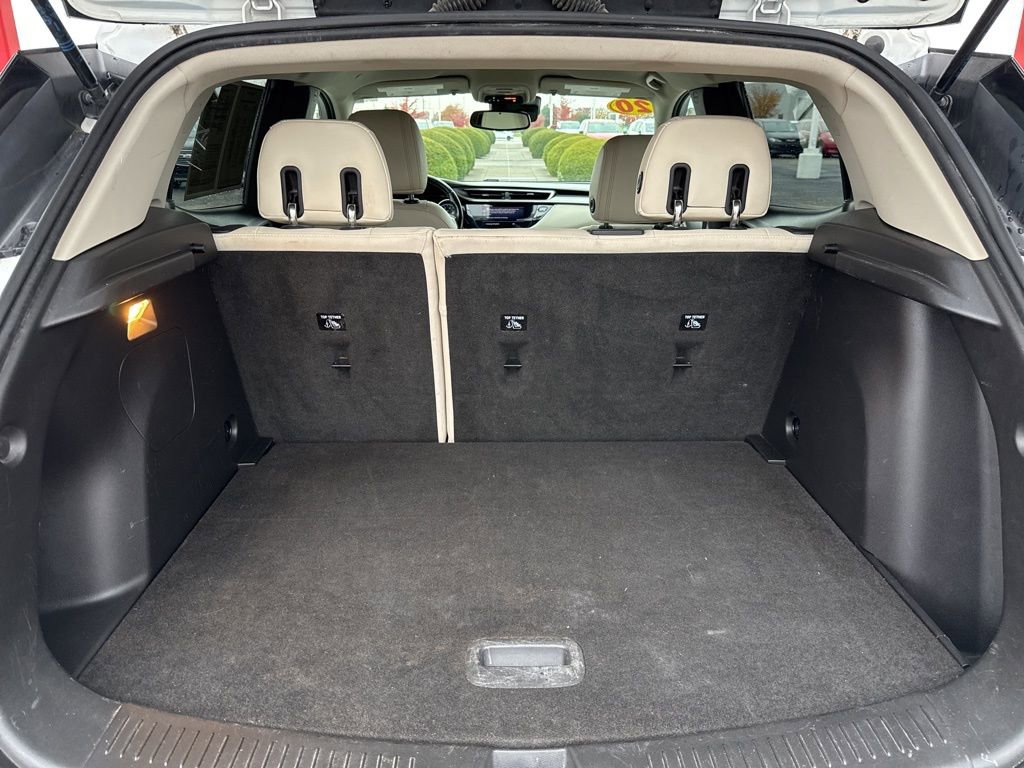 Used 2020 Buick Encore GX Essence image 25