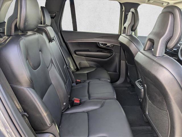 Used 2020 Volvo XC90 T5 Momentum w/ Protection Package Premier image 16