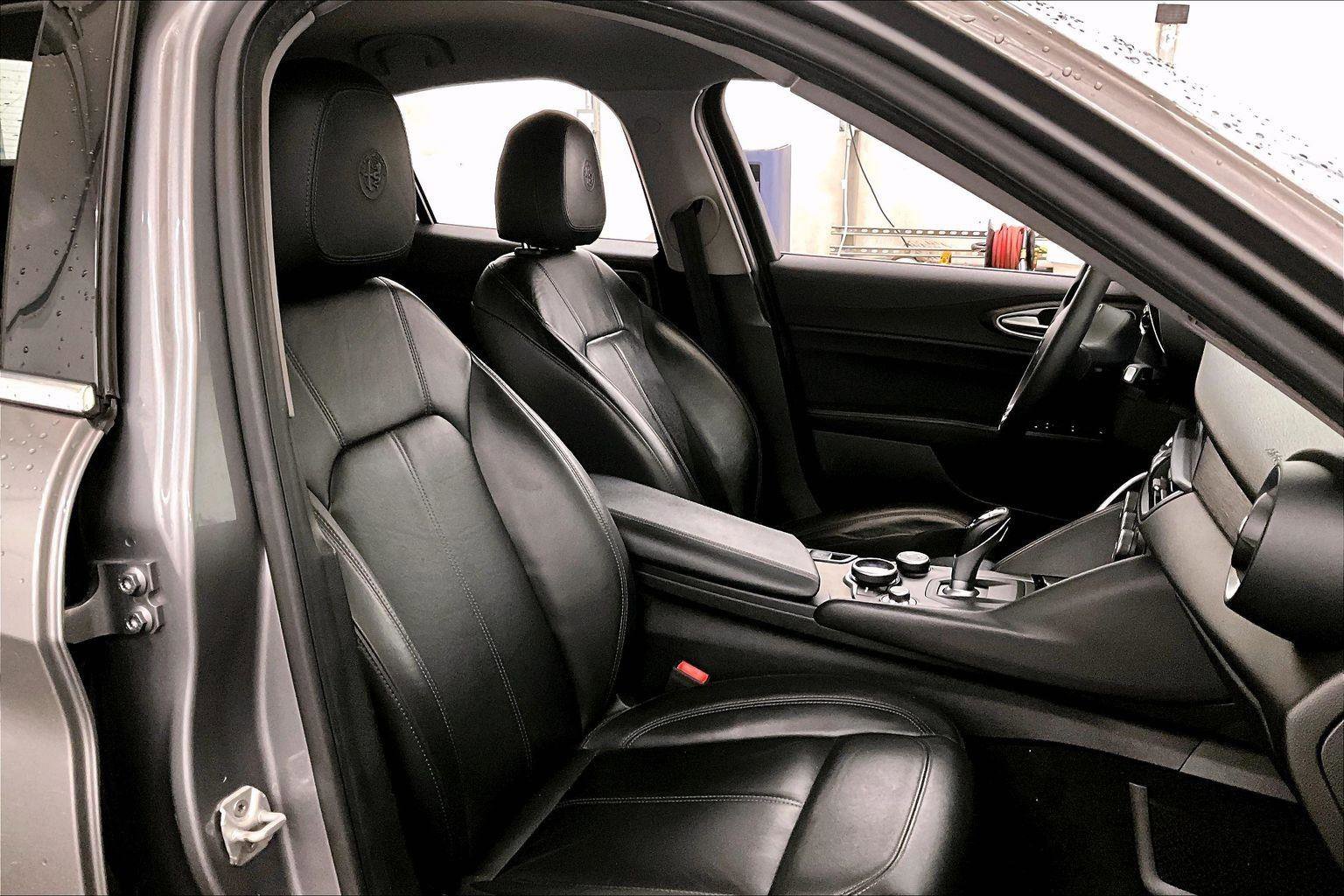 Used 2018 Alfa Romeo Giulia Ti image 9
