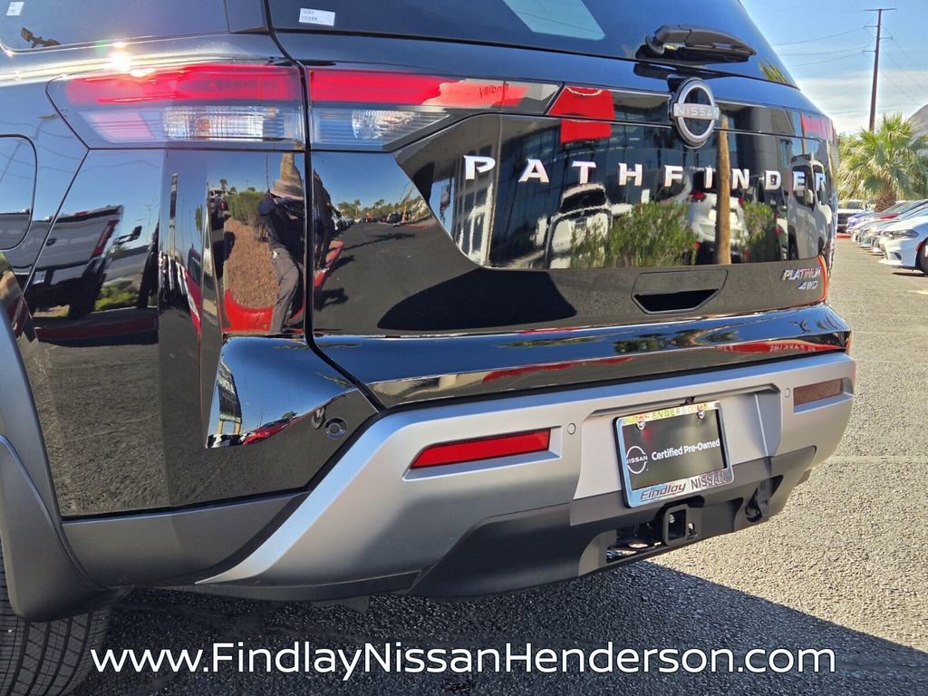 Used 2025 Nissan Pathfinder Platinum AWD/4WD image 5