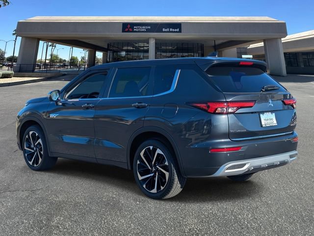 New 2025 Mitsubishi Outlander SE image 2