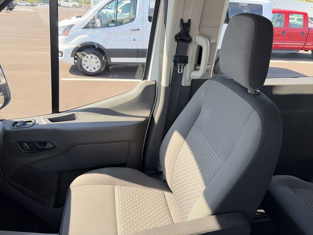 Used 2023 Ford Transit 350 XLT RWD image 24