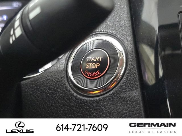 Used 2017 Nissan Rogue Sport SV AWD/4WD image 32