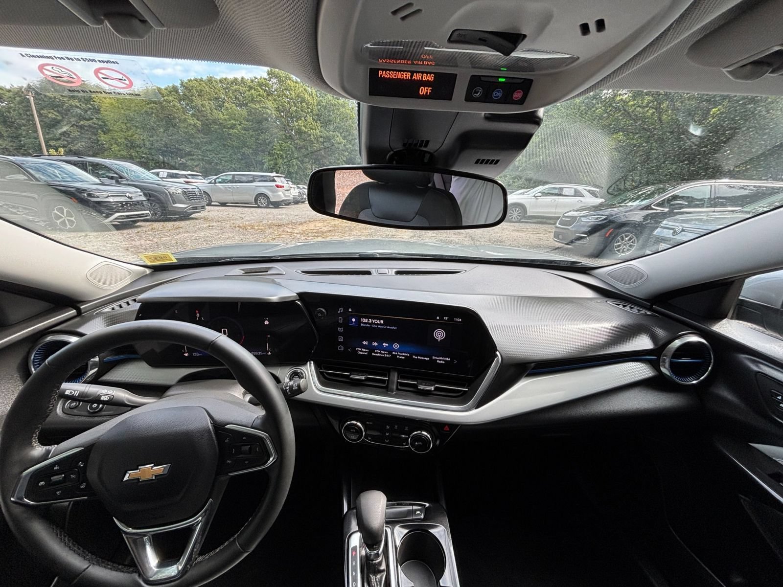 Used 2025 Chevrolet Trax LT w/ LT Convenience Package FWD image 33