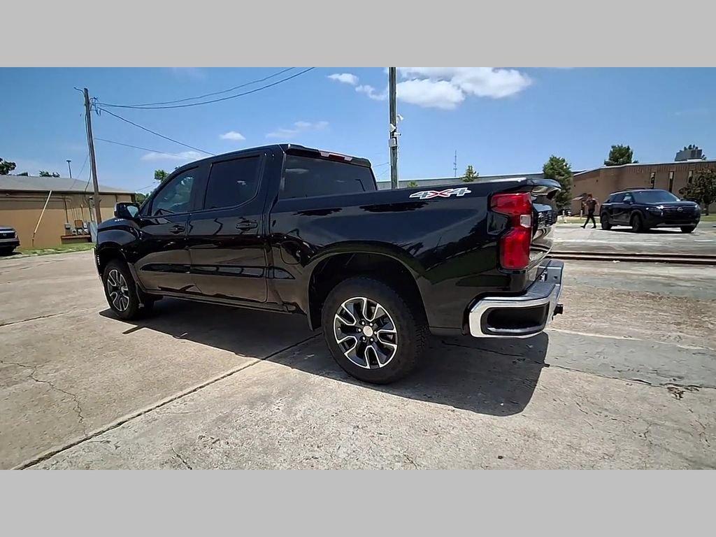 Used 2023 Chevrolet Silverado 1500 LT AWD/4WD image 44