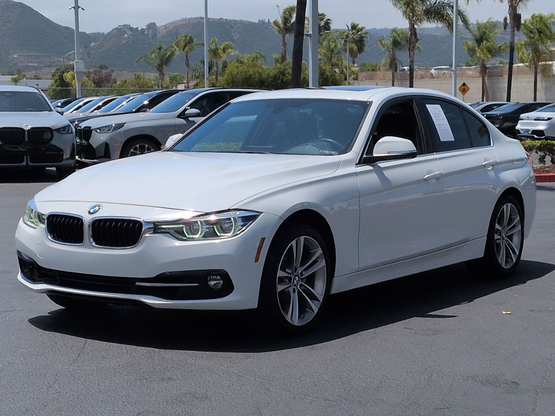 Used 2018 BMW 330i Sedan RWD image 5