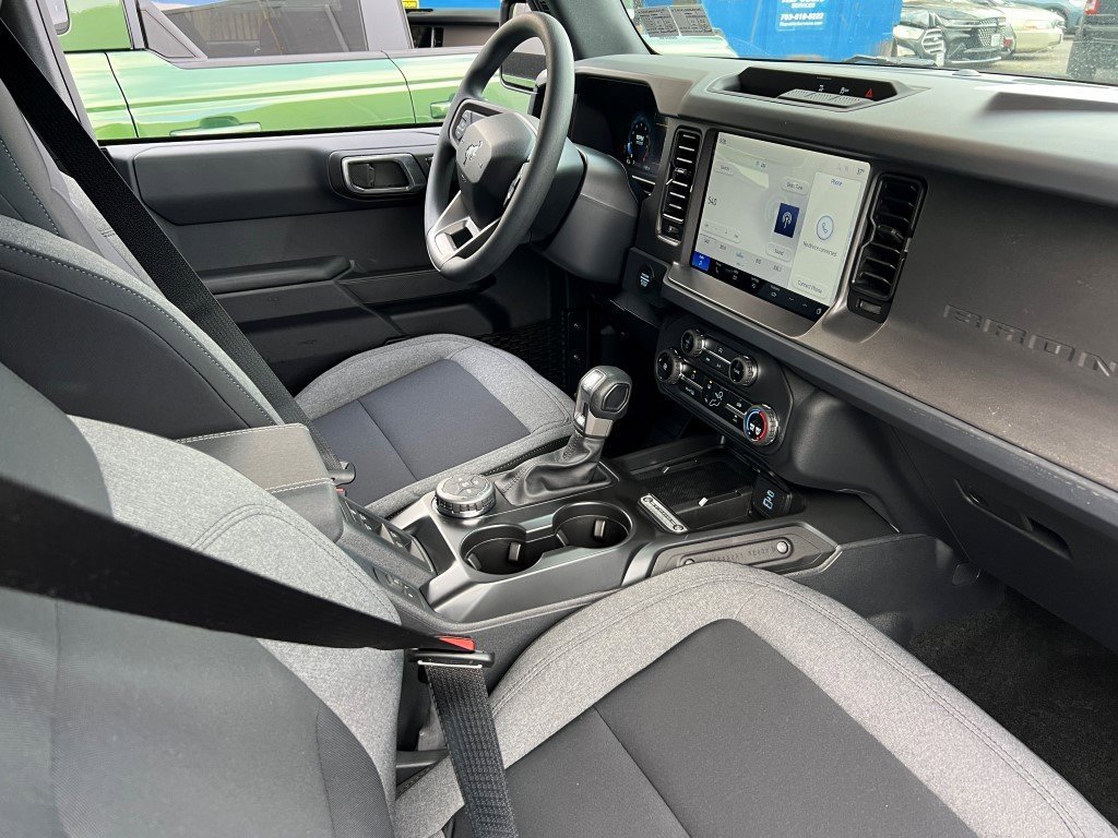 New 2025 Ford Bronco 4-Door image 9