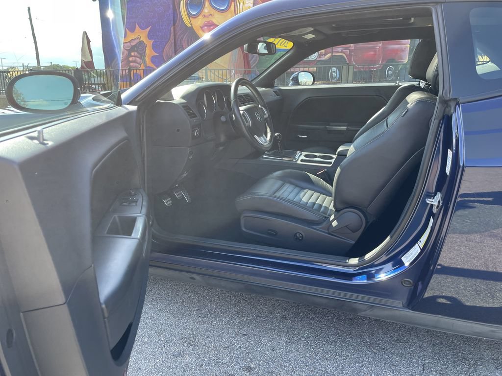 Used 2013 Dodge Challenger R/T RWD image 14