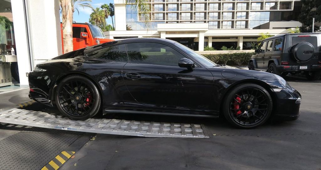 Used 2016 Porsche 911 Carrera 4 GTS image 48