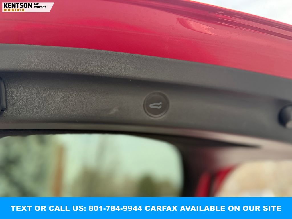 Used 2023 Tesla Model Y Long Range image 33