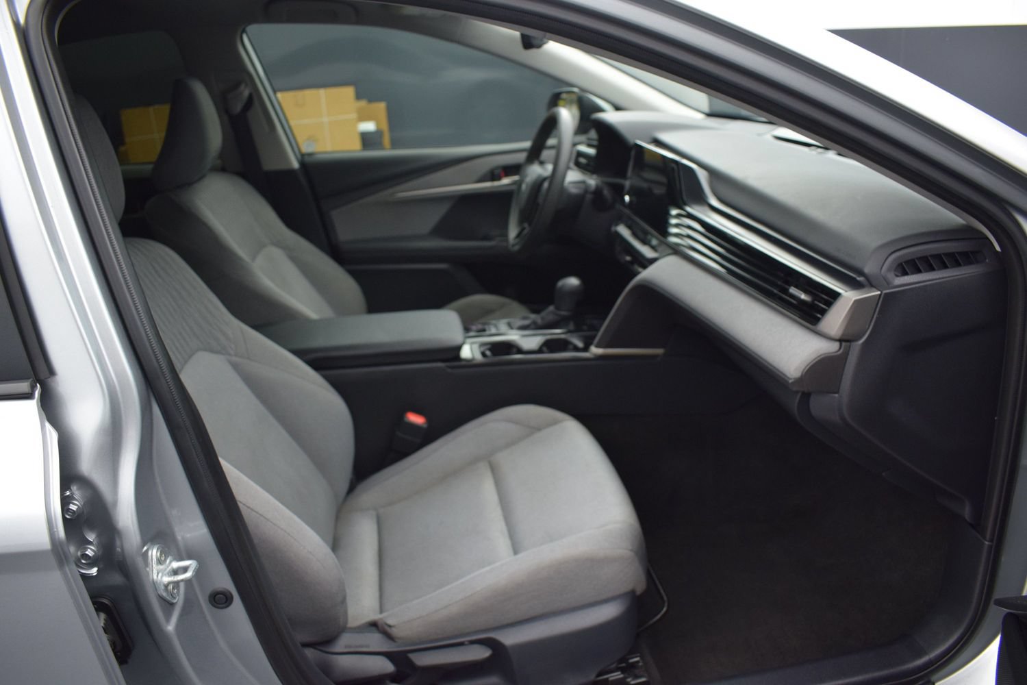 Used 2025 Toyota Camry LE w/ Convenience Package FWD image 10