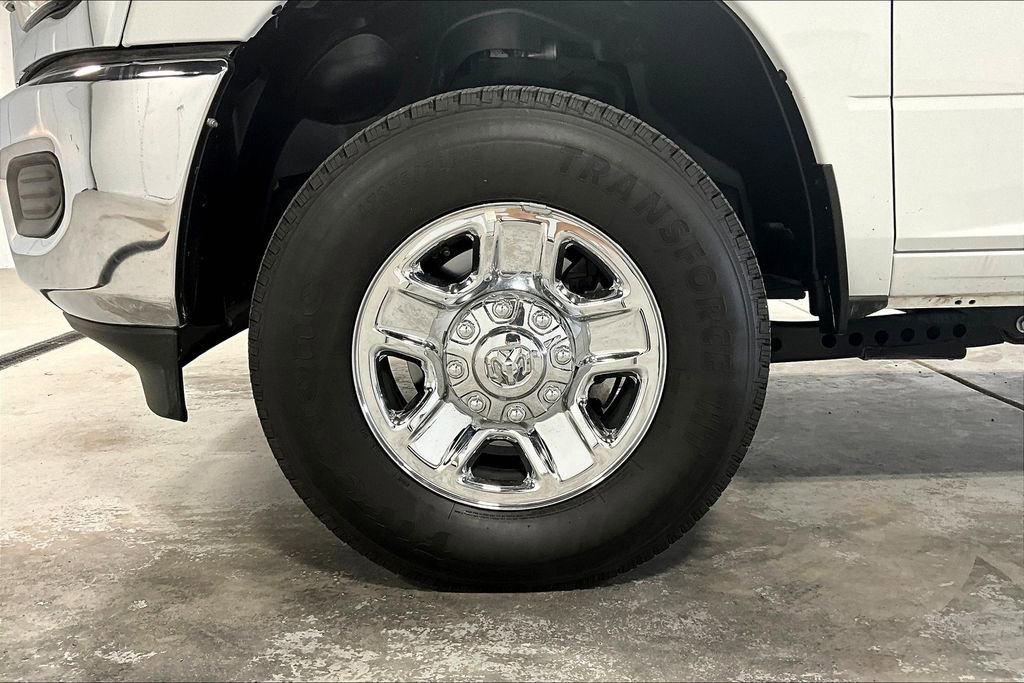 Used 2024 RAM 2500 Tradesman w/ Chrome Appearance Group image 11