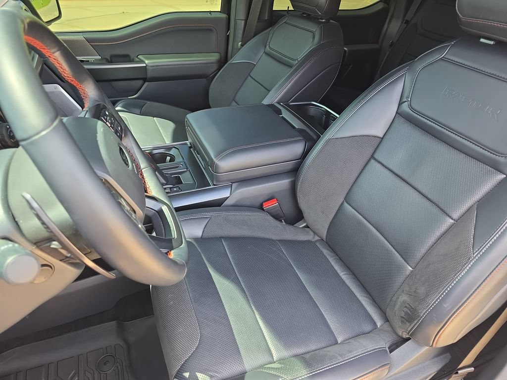 Used 2025 Ford F150 Raptor AWD/4WD image 16