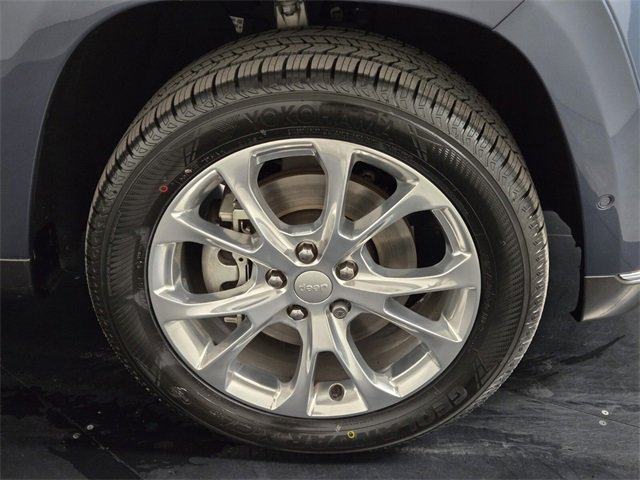 Used 2021 Jeep Grand Cherokee Summit image 8