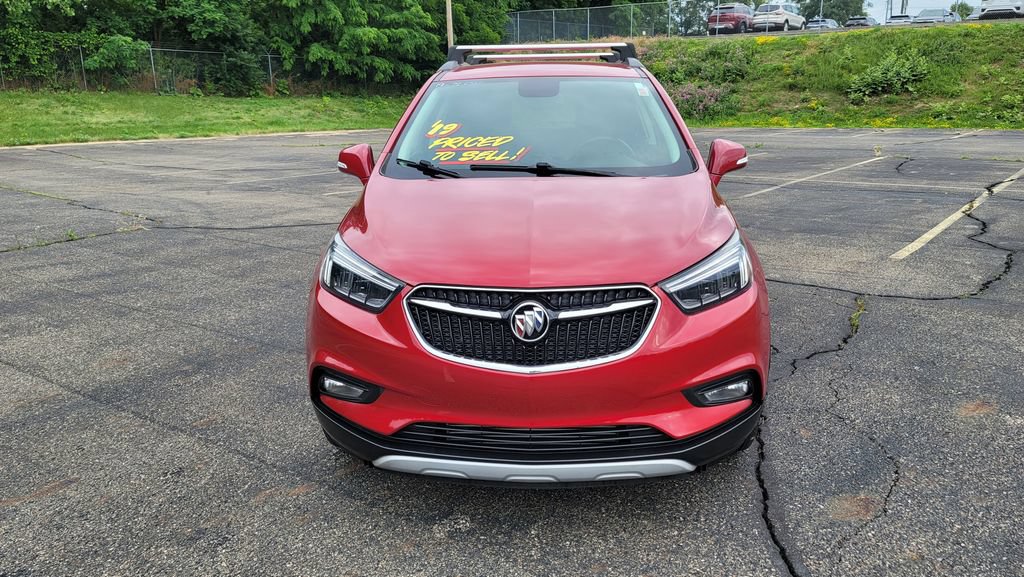 Used 2019 Buick Encore Essence w/ LPO, Road Trip Package FWD image 4
