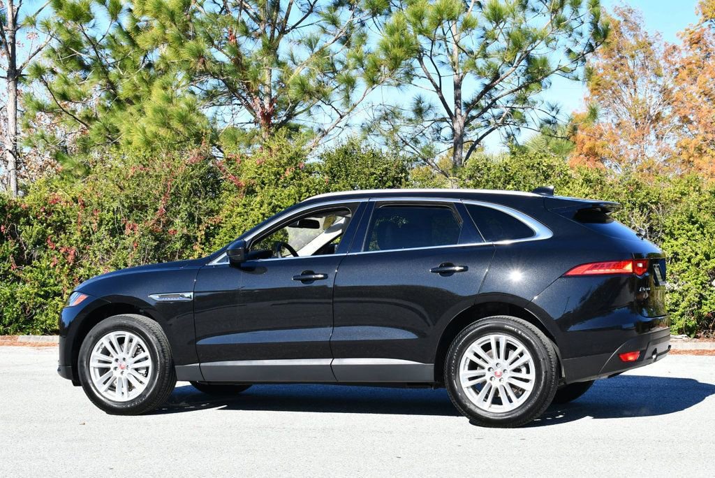 Used 2018 Jaguar F-PACE Prestige image 4