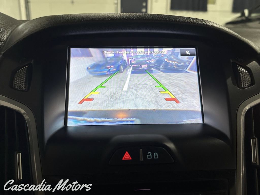 Used 2013 Ford Focus Titanium w/ Titanium Handling Pkg image 16