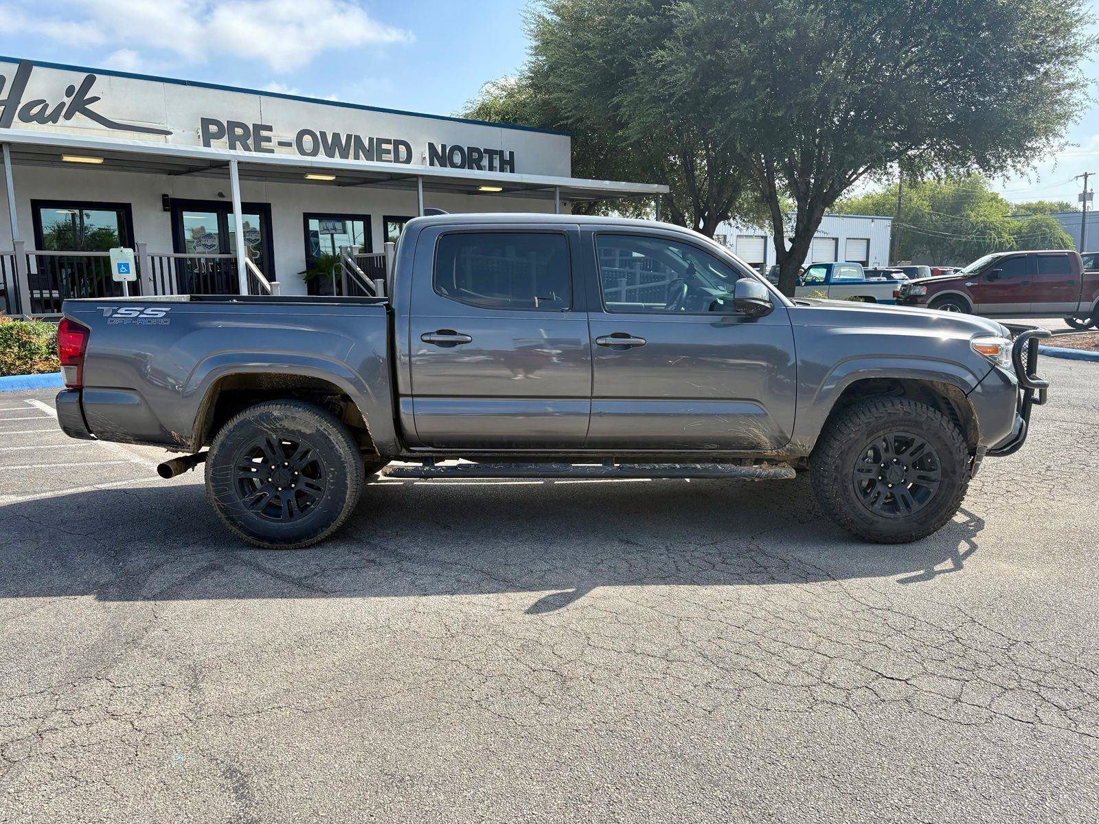 Used 2021 Toyota Tacoma SR w/ SR Convenience Package RWD image 2
