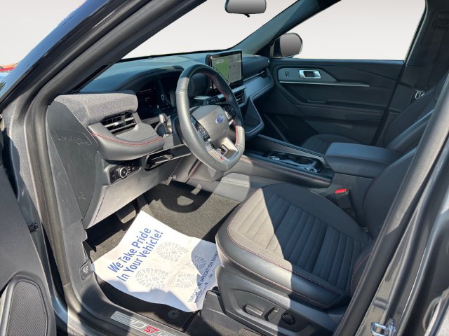 Used 2026 Ford Explorer ST-Line AWD/4WD image 9