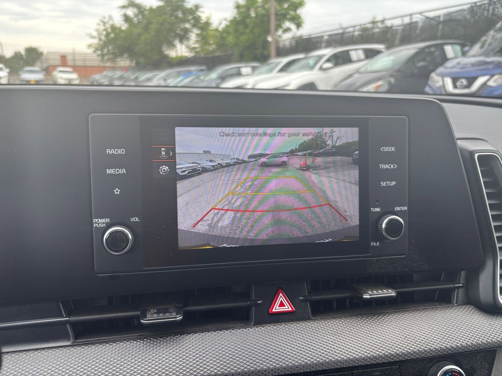 Used 2025 Kia Sportage LX FWD image 20