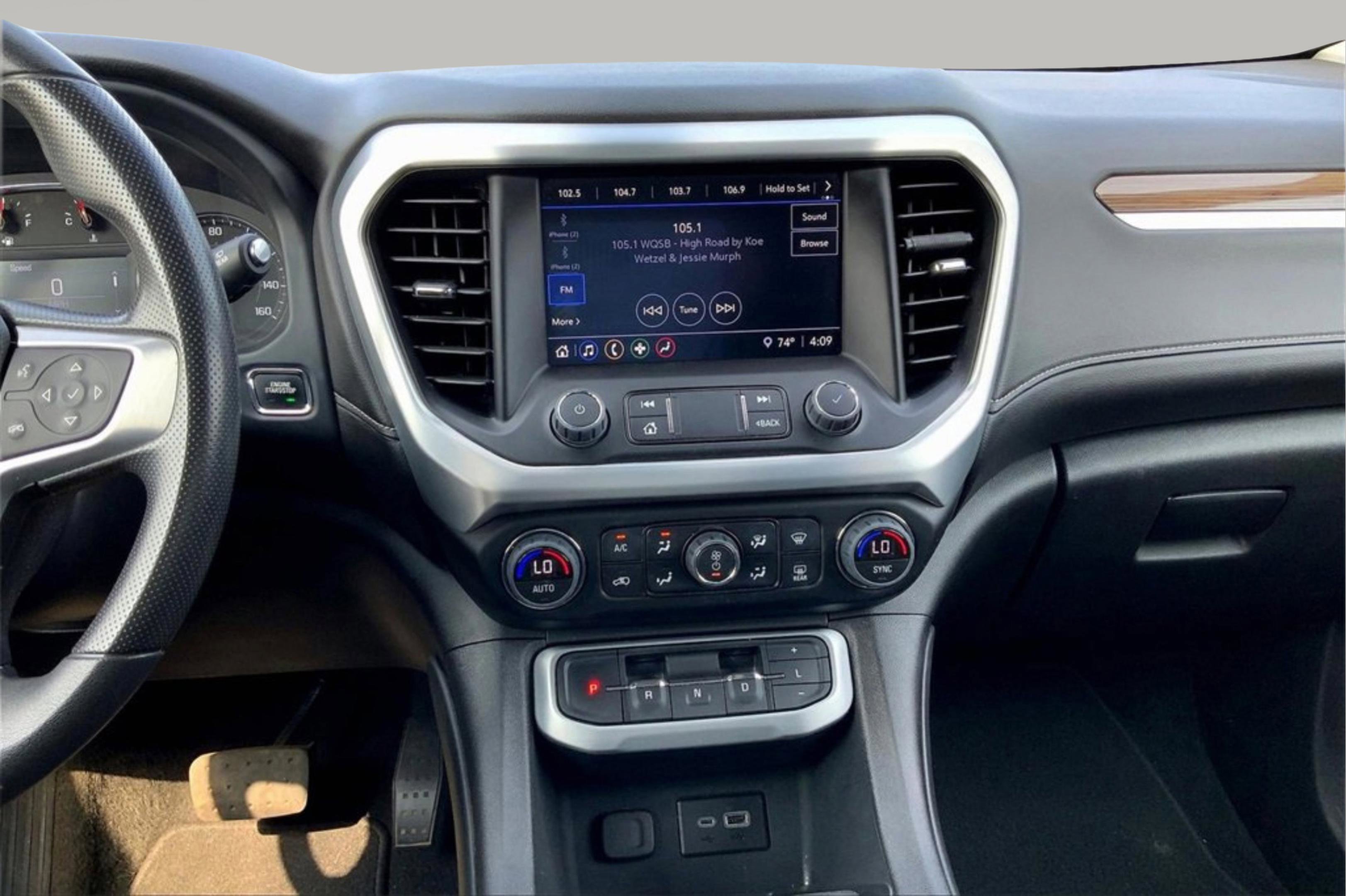 Used 2023 GMC Acadia SLE image 14