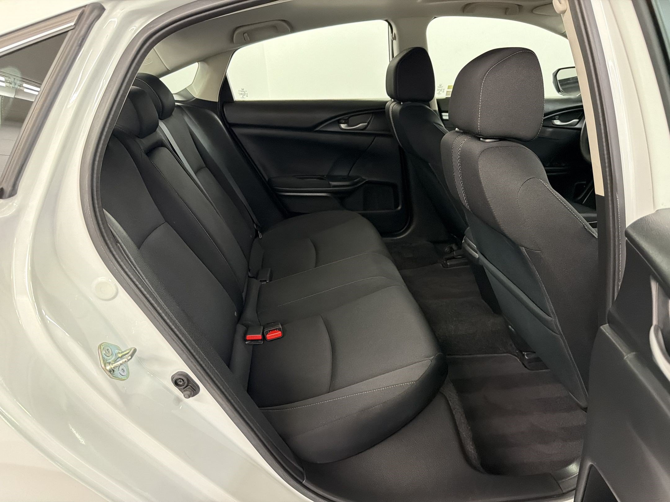 Certified 2018 Honda Civic EX image 30