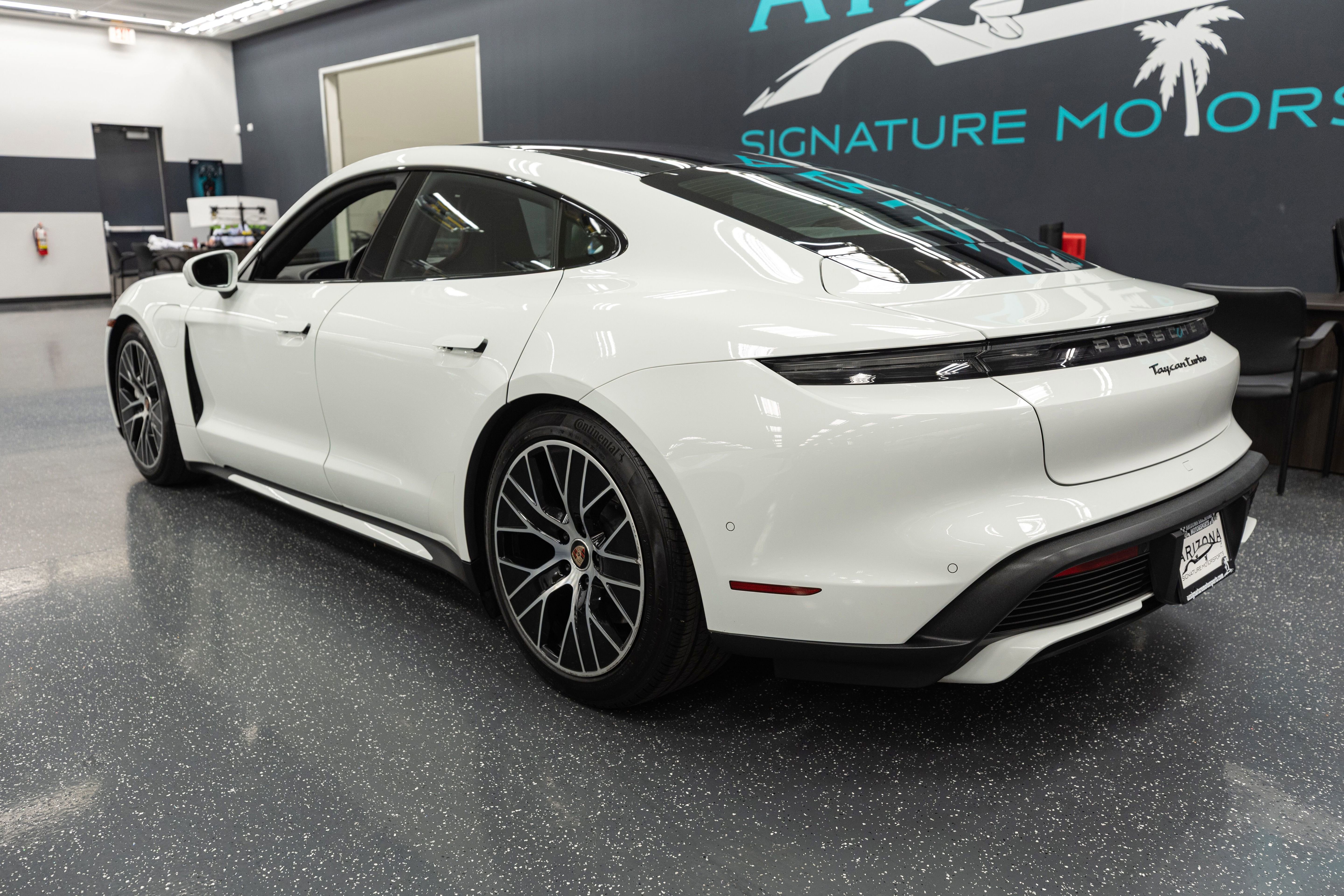 Used 2020 Porsche Taycan Turbo AWD/4WD image 9