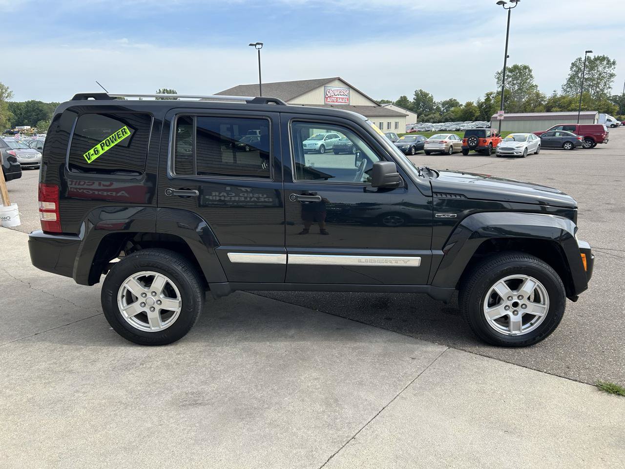 Used 2012 Jeep Liberty Limited Jet w/ Comfort/Convenience Group AWD/4WD image 4