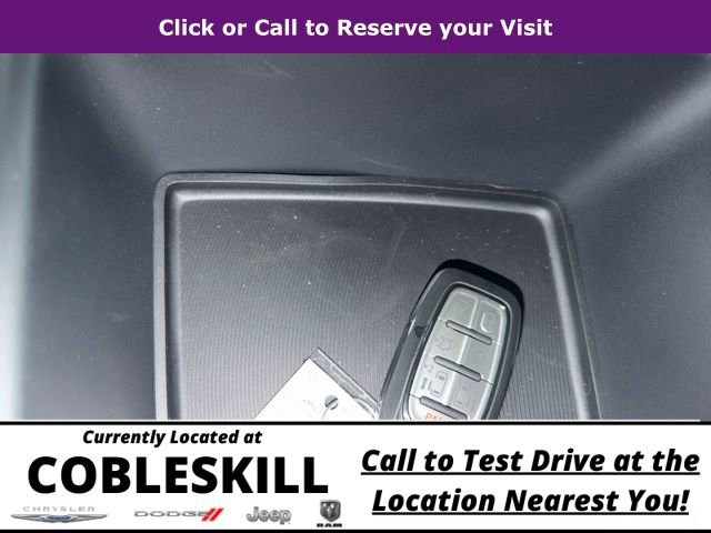 New 2026 Chrysler Pacifica Select w/ S Appearance Package image 27