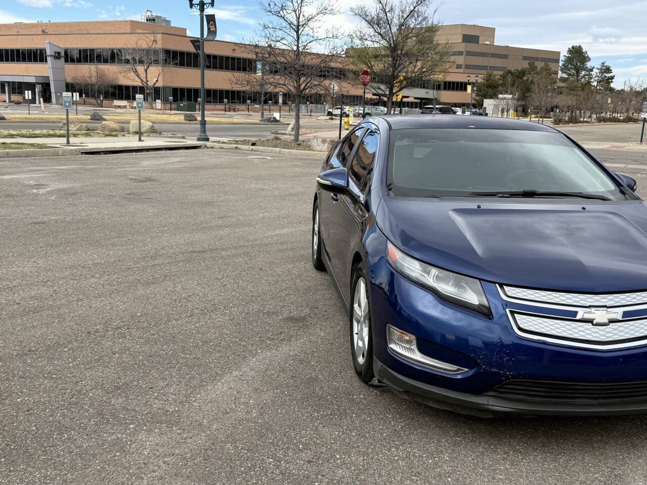 Used 2013 Chevrolet Volt FWD image 4