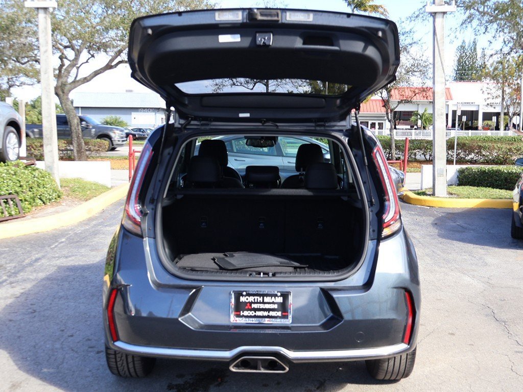 Used 2023 Kia Soul GT-Line w/ GT-Line Technology Package image 17