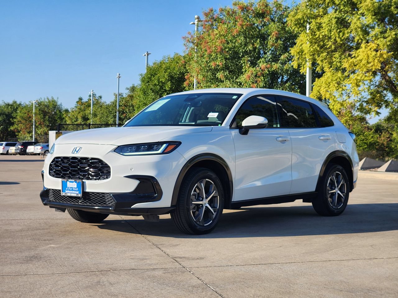 Certified 2024 Honda HR-V EX-L image 3