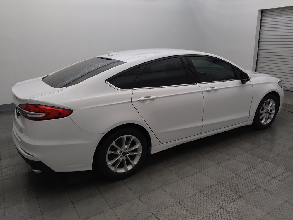 Used 2019 Ford Fusion SE FWD image 10