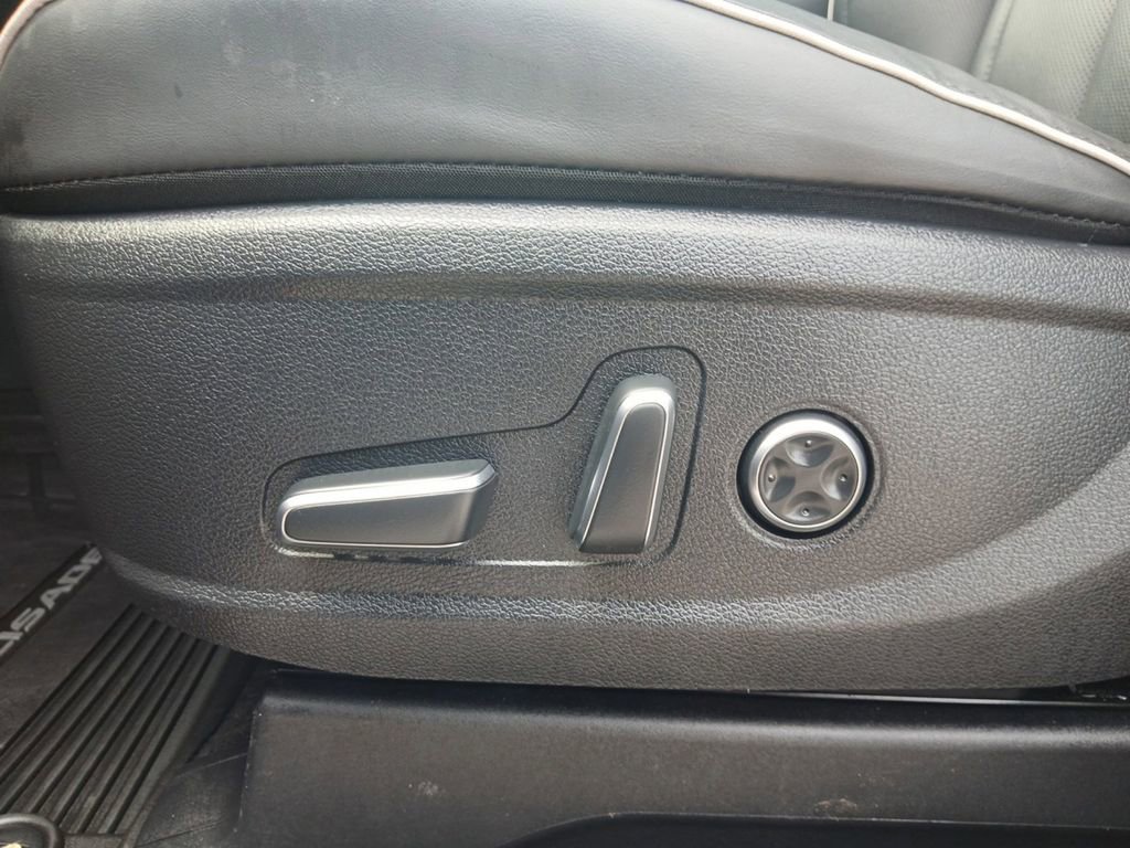 Used 2024 Hyundai Palisade SEL FWD image 18