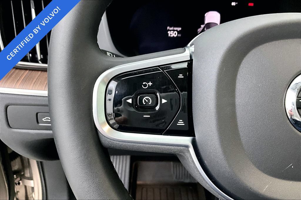 Certified 2023 Volvo XC60 B5 Plus w/ Protection Package Premier FWD image 24