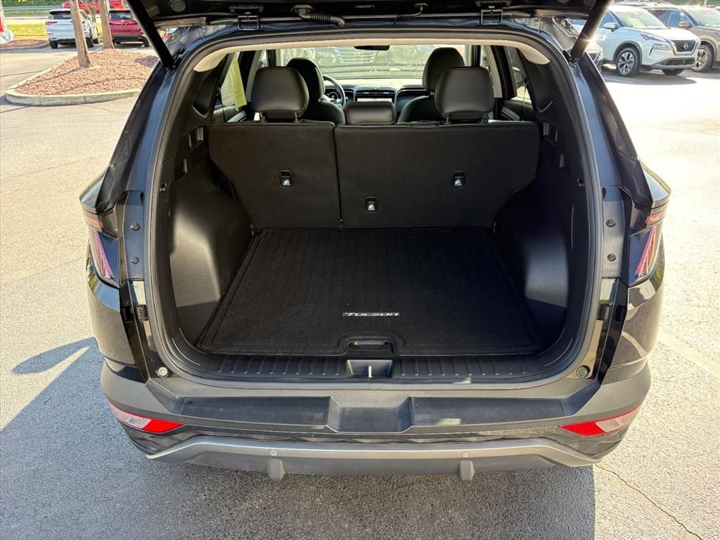 Used 2024 Hyundai Tucson Limited image 25