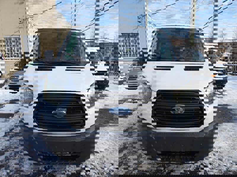 Used 2015 Ford Transit 350 XL image 2