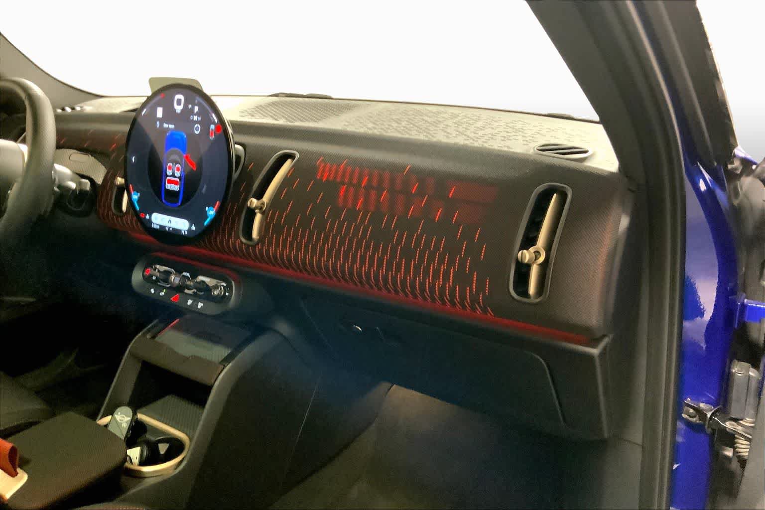 Certified 2025 MINI Cooper Countryman John Cooper Works w/ Comfort Package Max AWD/4WD image 18
