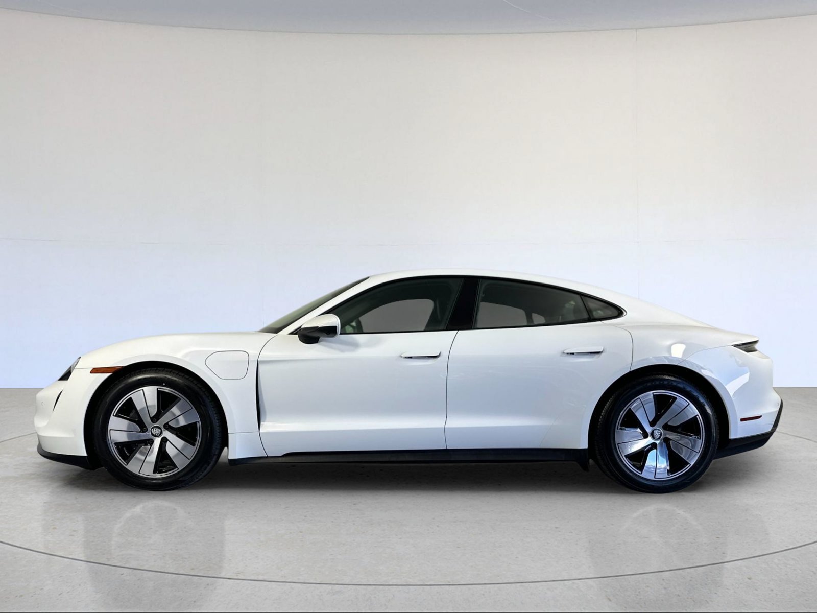 Certified 2023 Porsche Taycan RWD image 2