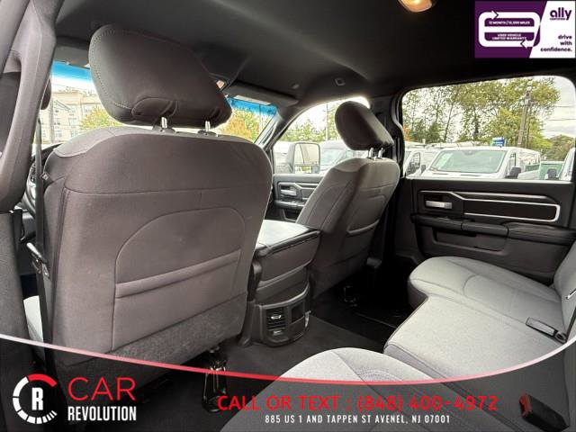 Used 2024 RAM 3500 Big Horn image 40