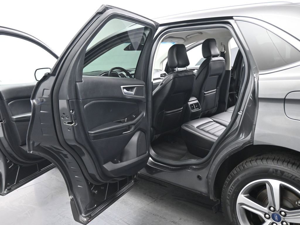 Certified 2020 Ford Edge SEL w/ Convenience Package image 19