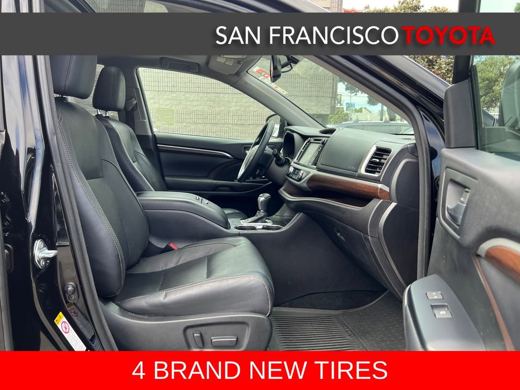 Used 2016 Toyota Highlander Limited image 21